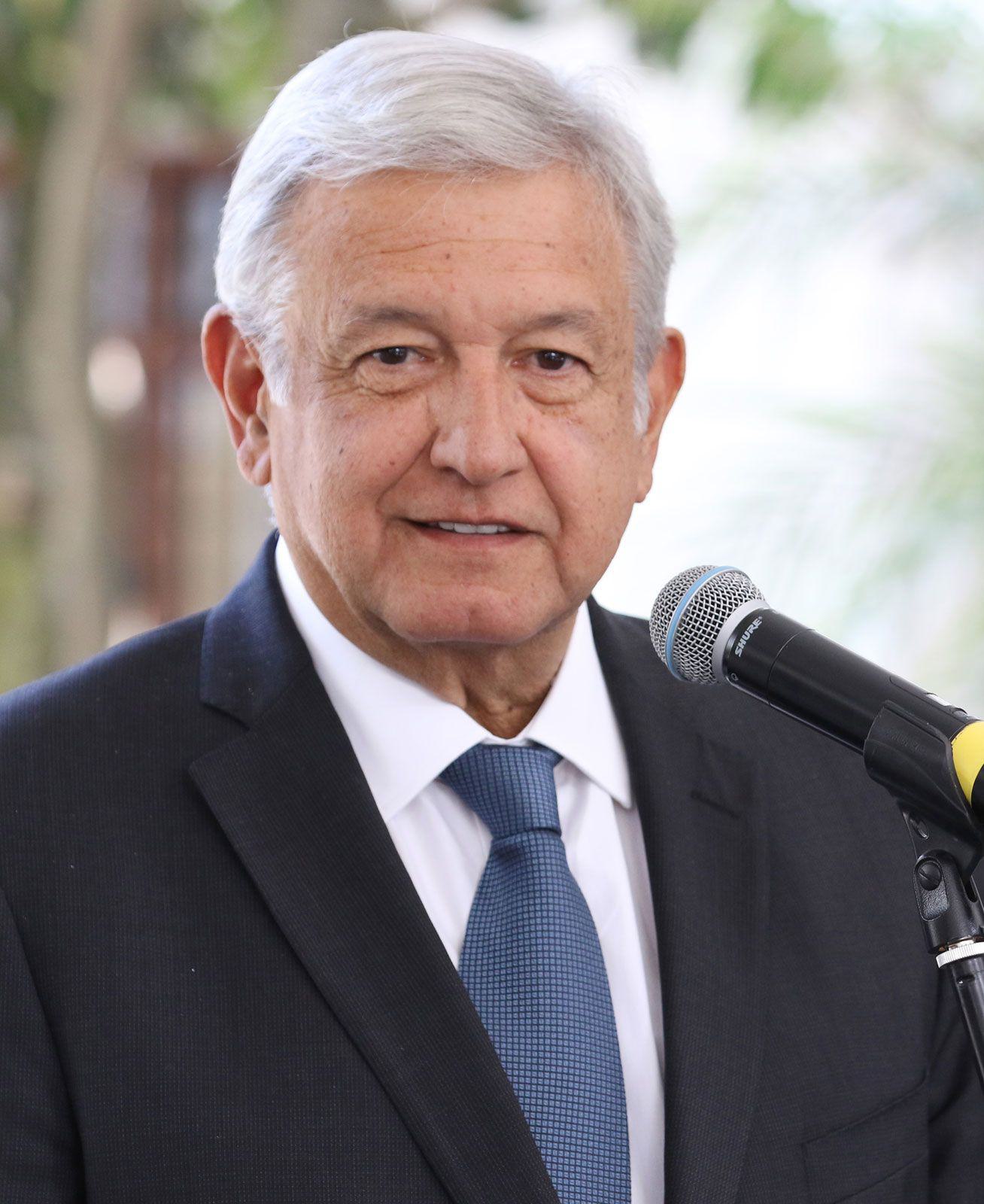 Andrés Manuel López Obrador defends disclosing a reporter's phone number, saying the law doesn't apply to him