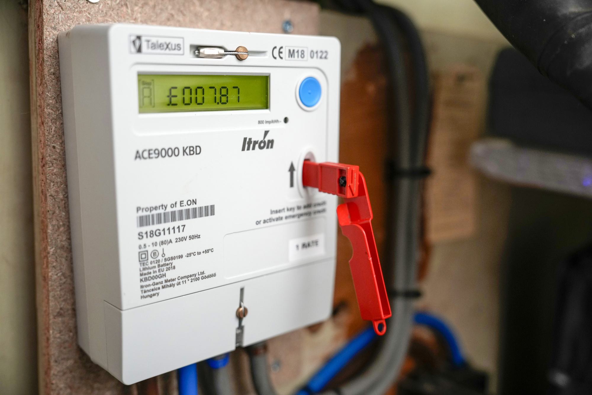  Ofgem Grants Permission for Energy Suppliers to Resume Forcibly Installing Prepayment Meters with Strict Conditions